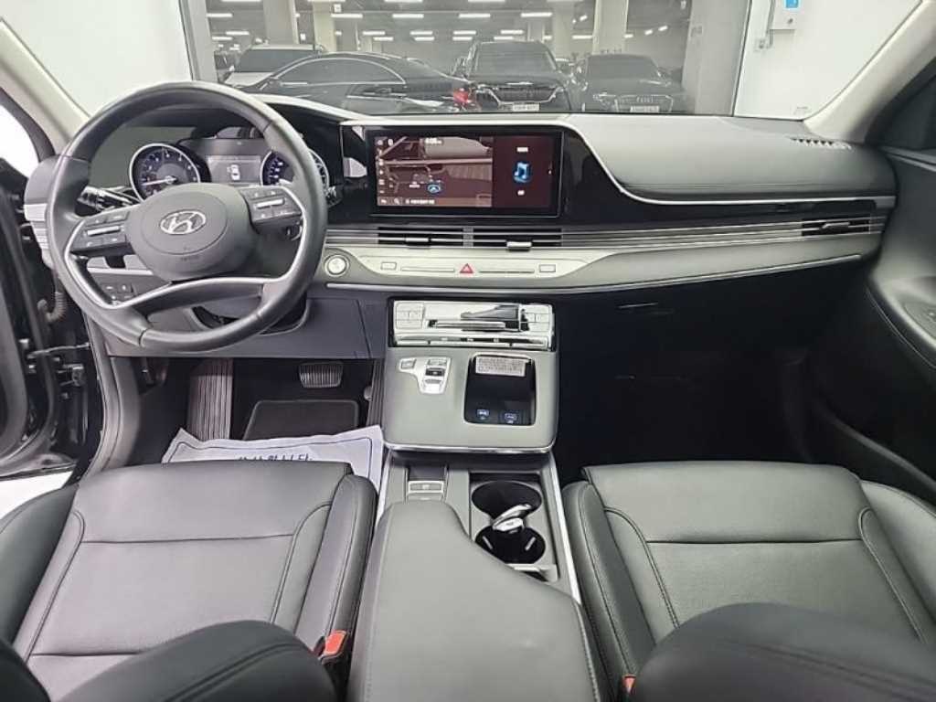 HYUNDAI Grandeur - Vista 7