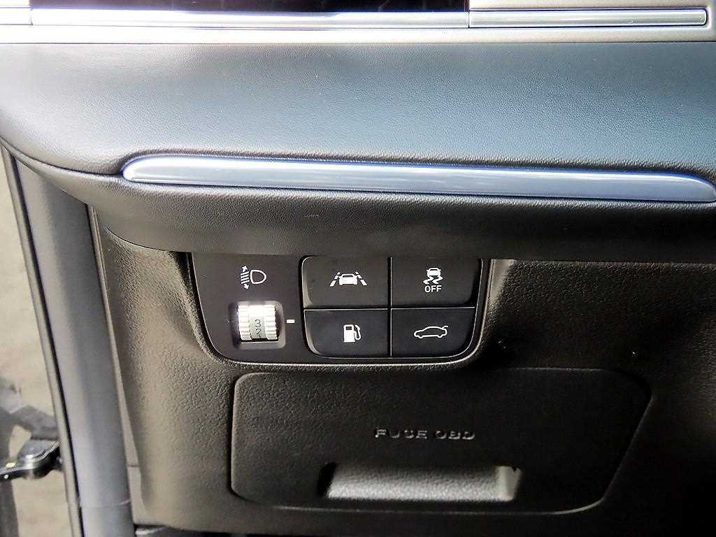 HYUNDAI Grandeur - Vista 12
