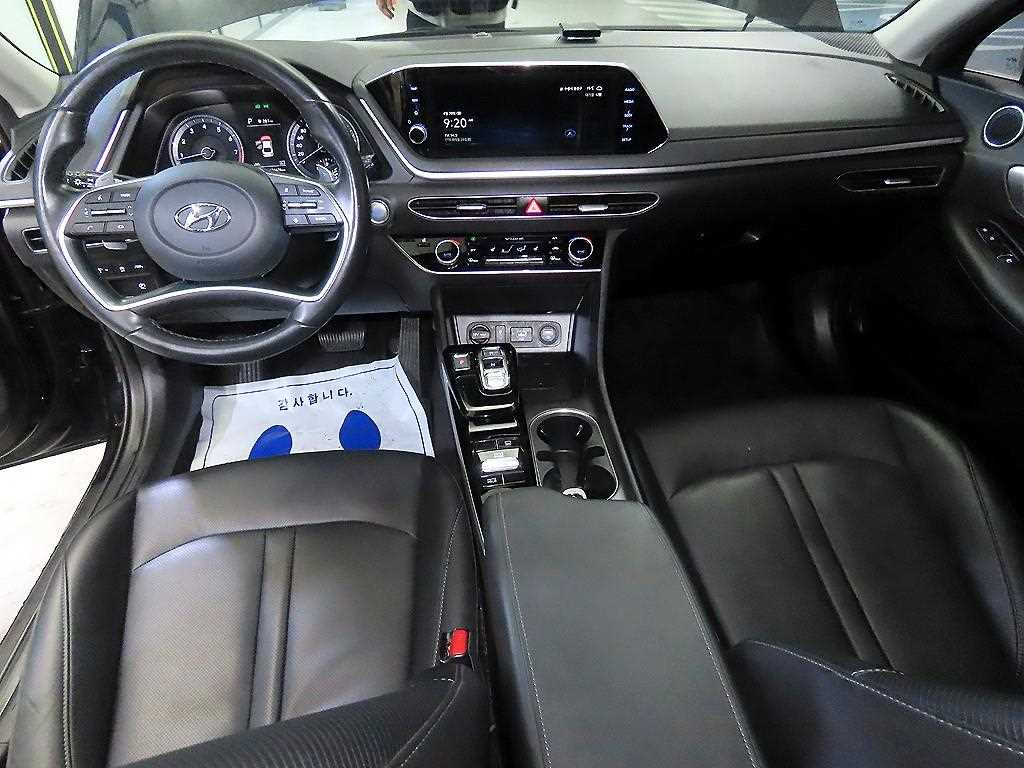 HYUNDAI Sonata - Vista 10