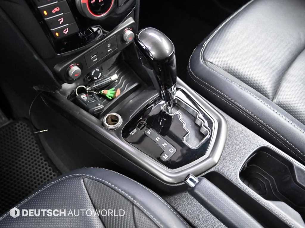 Ssangyong Tivoli - Vista 9