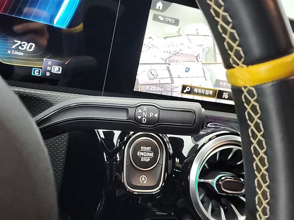 Mercedes Benz CLA Class - Vista 9