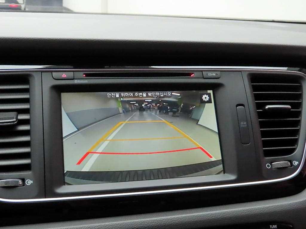 KIA Carnival 2015 Plateado - Importación desde Corea - HF Imports Iquique - Foto 16