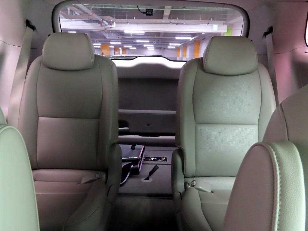 KIA Carnival 2015 Plateado - Importación desde Corea - HF Imports Iquique - Foto 15