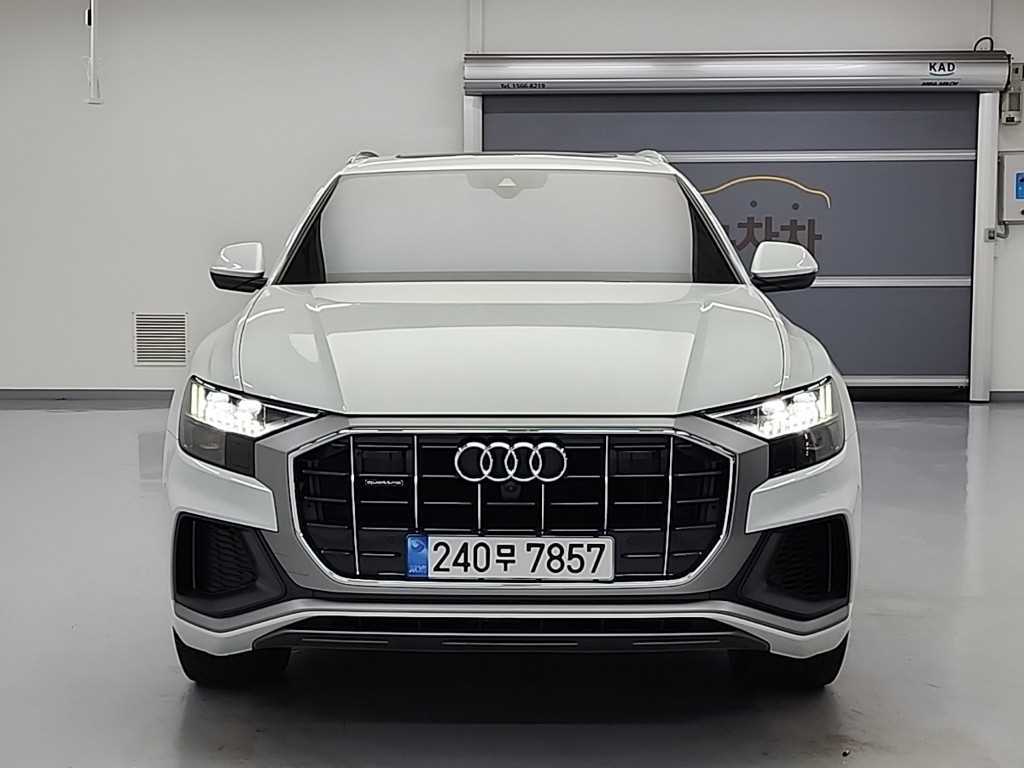 Audi Q8 - Vista 2