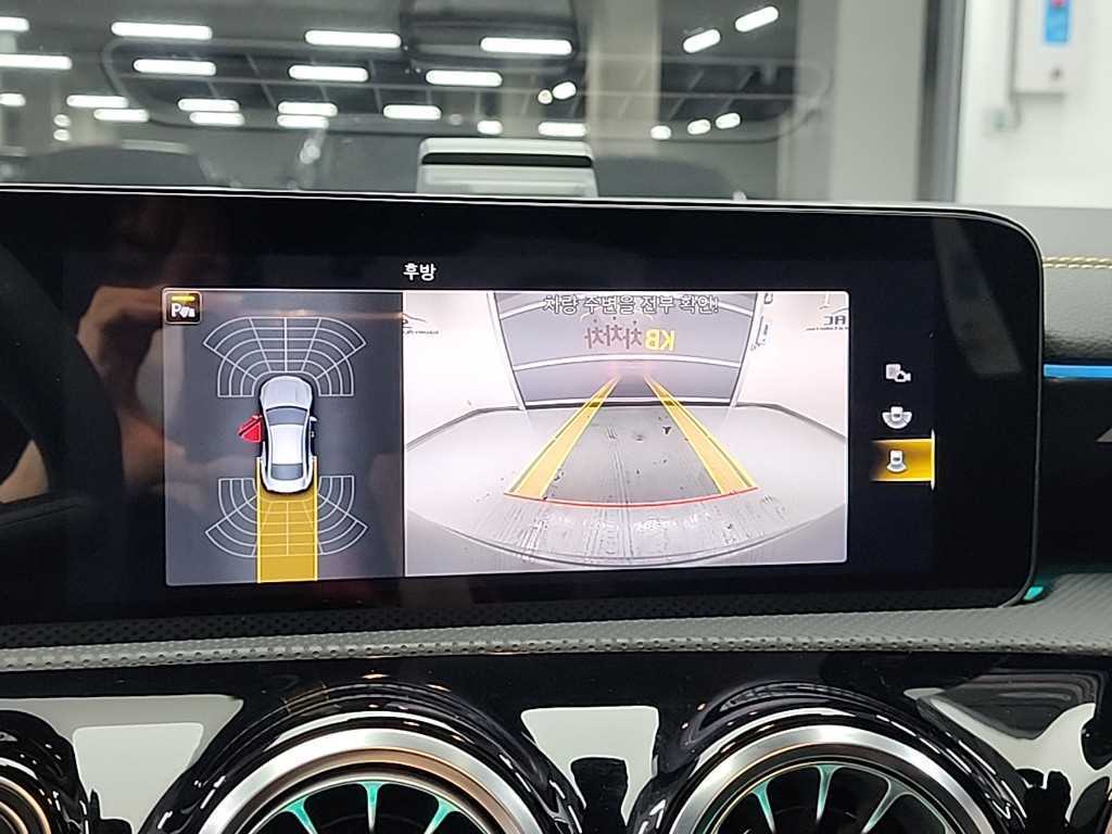 Mercedes Benz CLA Class 2023 Negro - Importación desde Corea - HF Imports Iquique - Foto 16