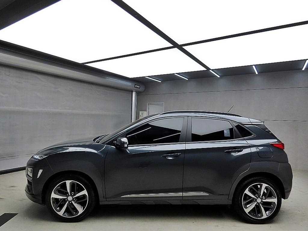 HYUNDAI Kona - Vista 4