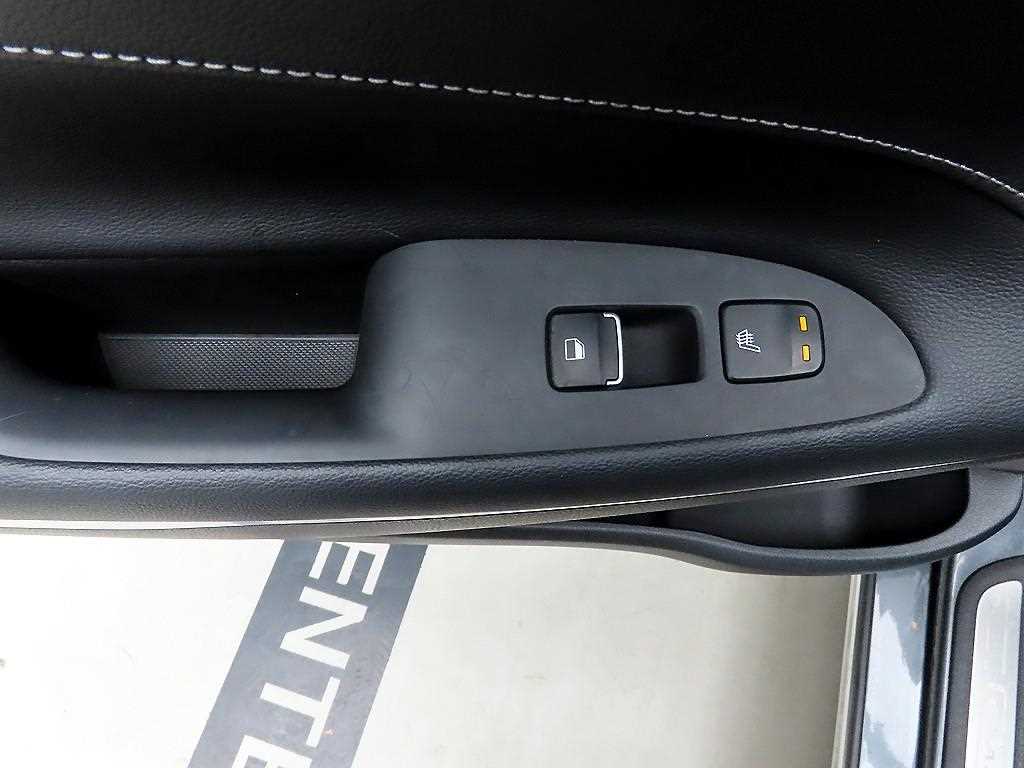 HYUNDAI Grandeur - Vista 12