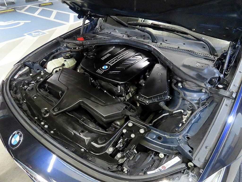 BMW Gran Turismo 2015 Azul - Importación desde Corea - HF Imports Iquique - Foto 19