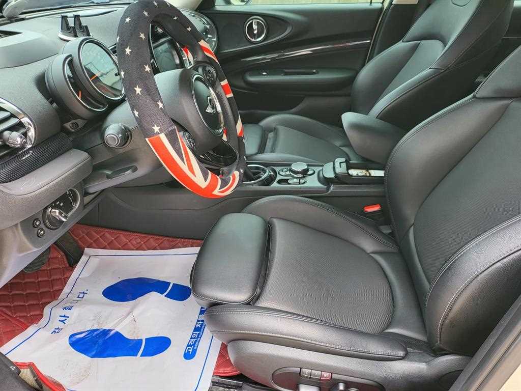 Mini Clubman - Vista 5