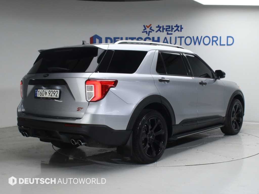 Ford Explorer - Vista 2
