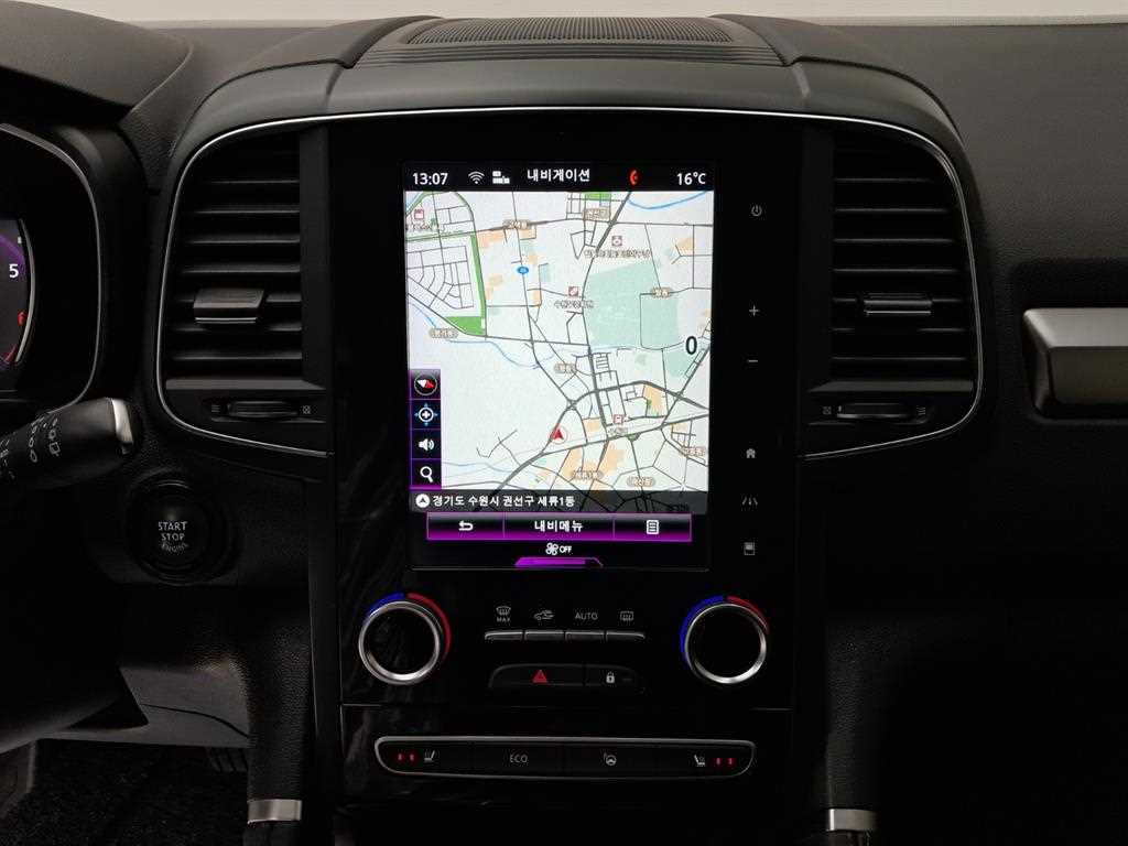 SAMSUNG QM6 - Vista 9