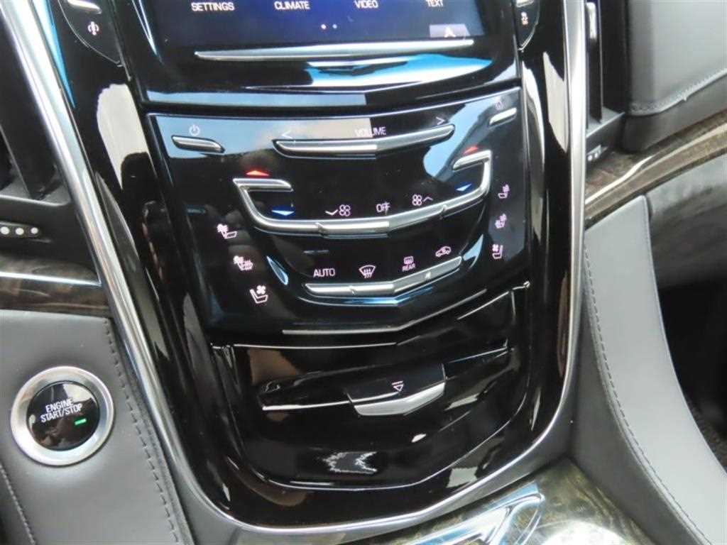 Cadillac Escalade - Vista 6