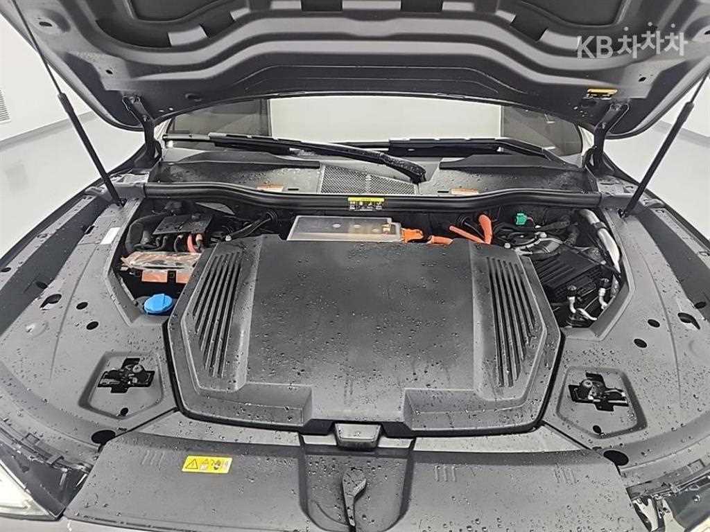 Audi e-Tron - Vista 5