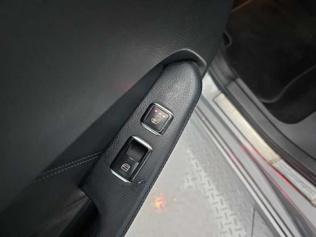 Mercedes Benz E class 2014 Gris - Importación desde Corea - HF Imports Iquique - Foto 18