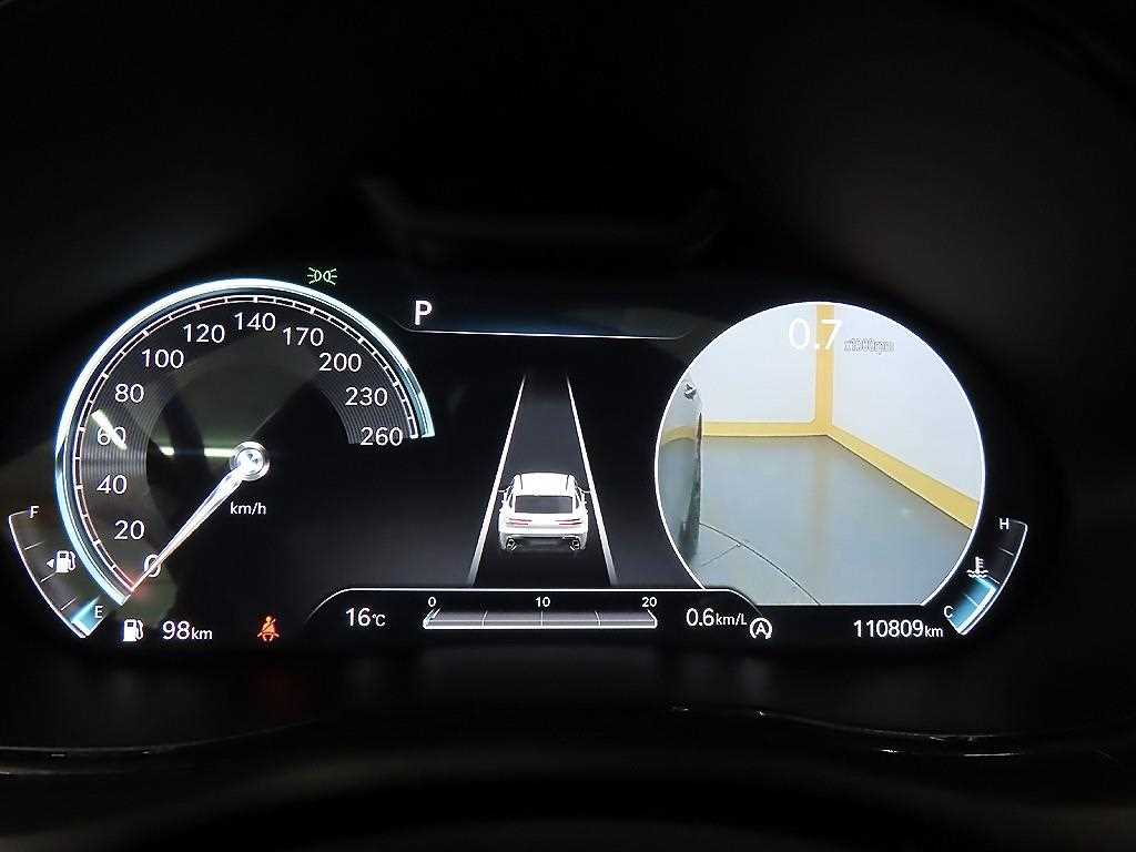 Genesis GV70 - Vista 8