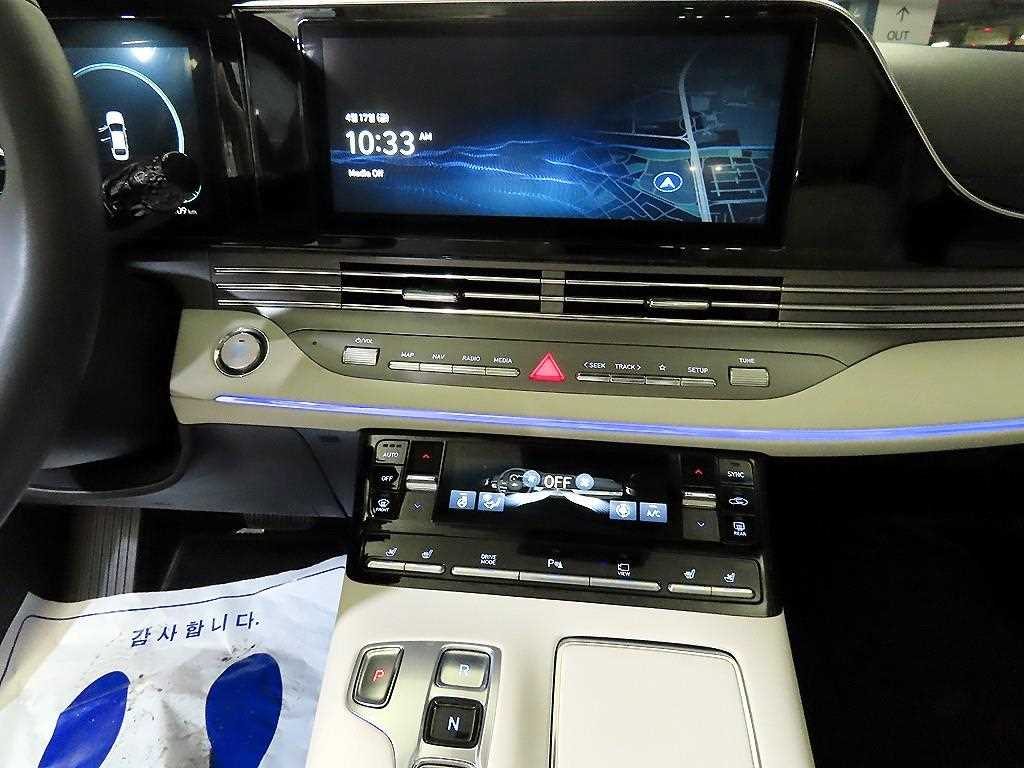HYUNDAI Grandeur - Vista 11