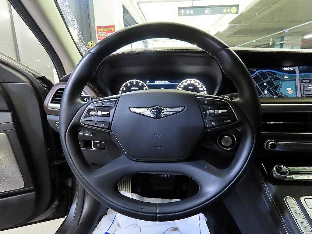 Genesis G90 - Vista 8