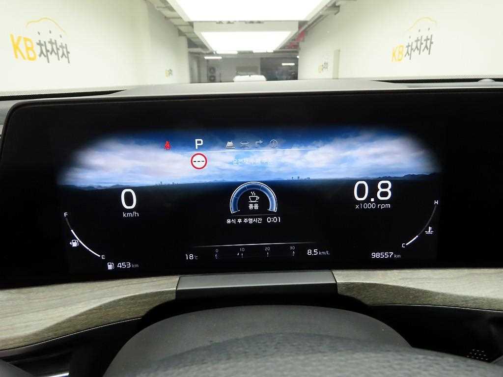 KIA K8 - Vista 5
