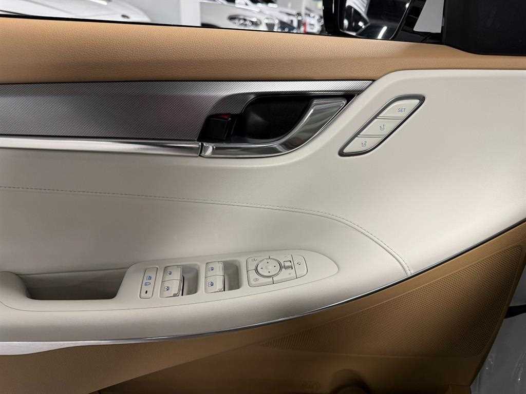 HYUNDAI Grandeur - Vista 11