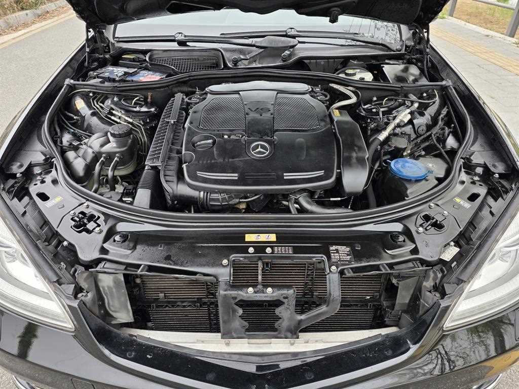 Mercedes Benz S Class 2013 Negro - Importación desde Corea - HF Imports Iquique - Foto 18