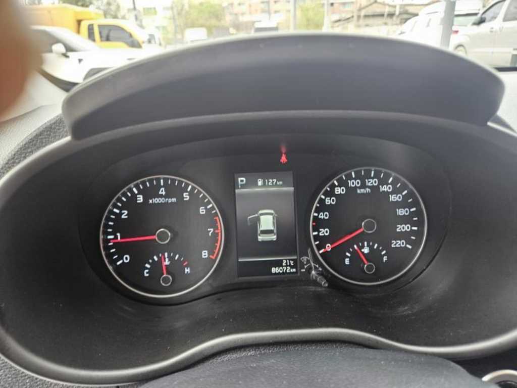 KIA Morning - Vista 11