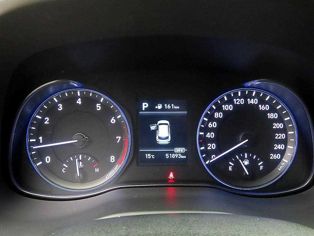 HYUNDAI Kona - Vista 8