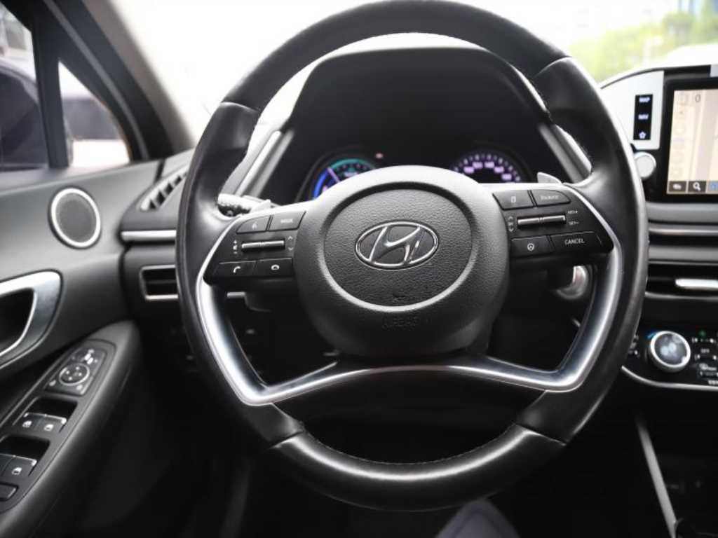 HYUNDAI Sonata - Vista 7