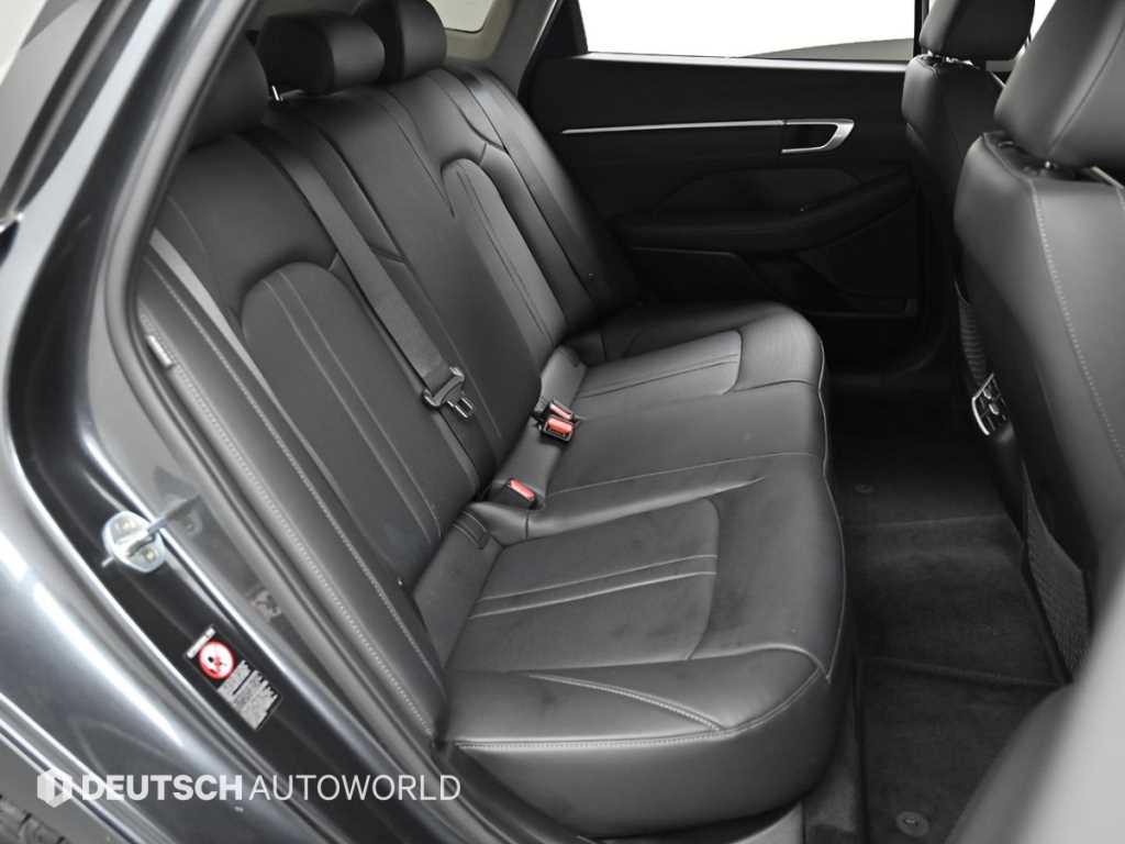 HYUNDAI Sonata - Vista 12