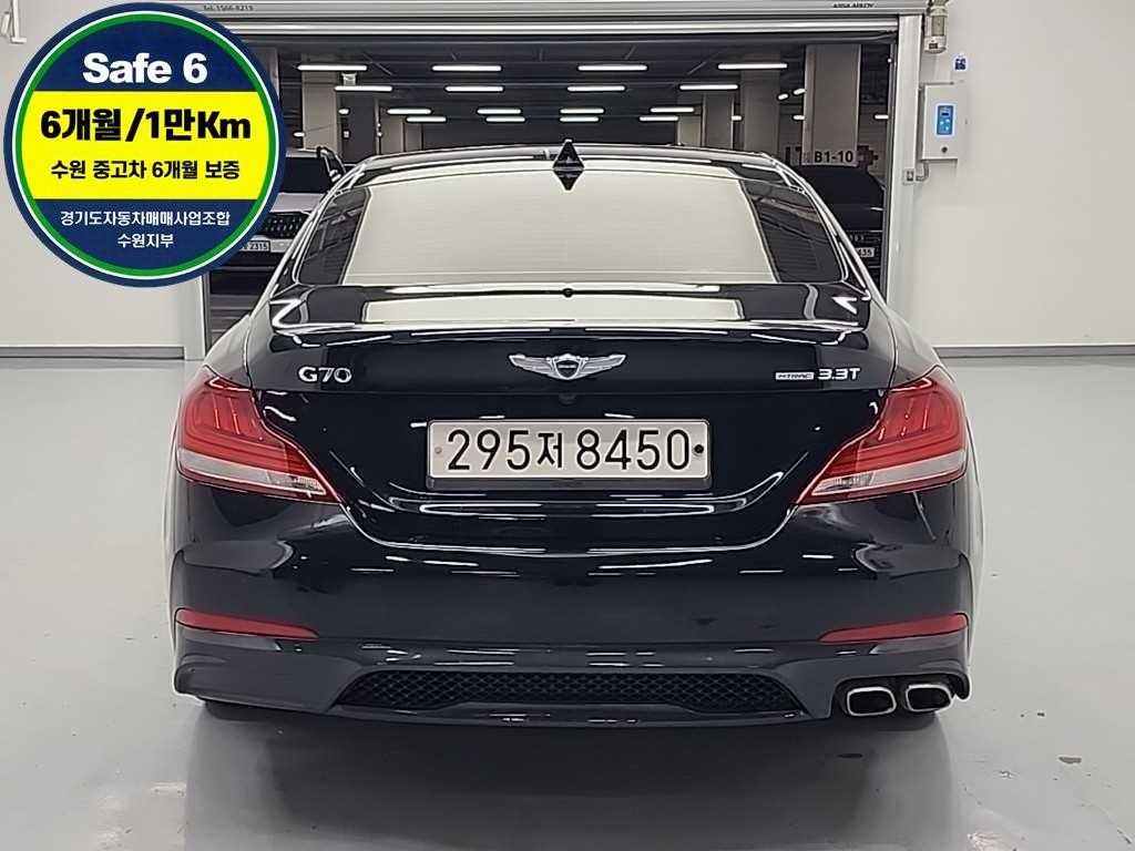 Genesis G70 - Vista 3