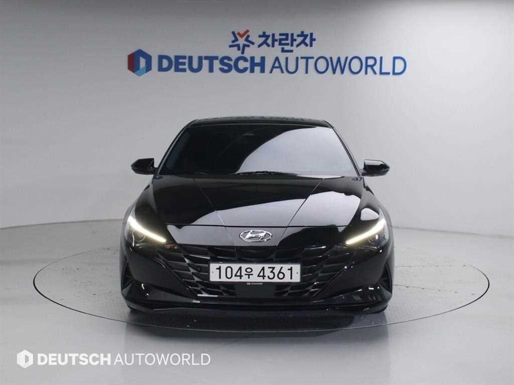 HYUNDAI Avante - Vista 3