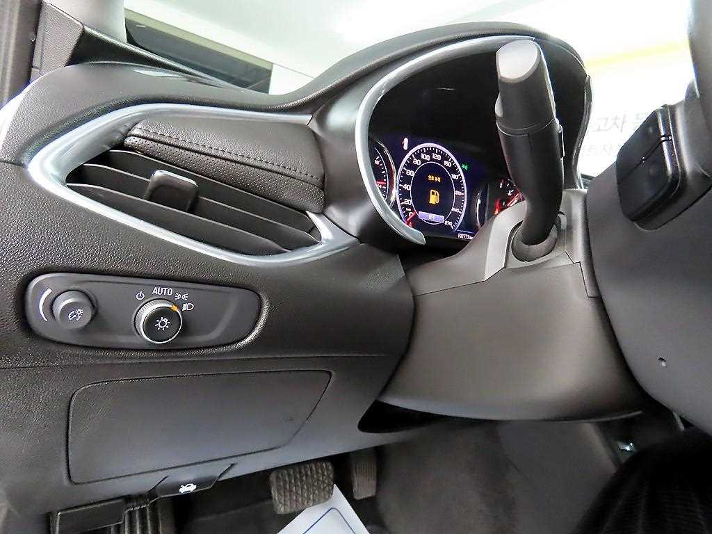 Chevrolet Malibu 2019 Azul - Importación desde Corea - HF Imports Iquique - Foto 13