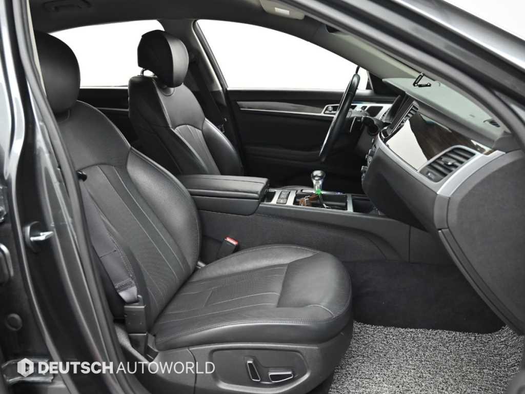 Genesis G80 - Vista 10