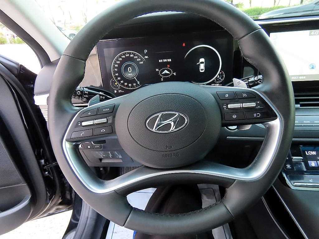 HYUNDAI Grandeur - Vista 8