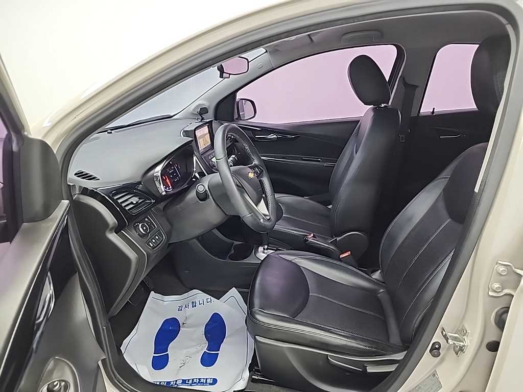 Chevrolet Spark - Vista 11