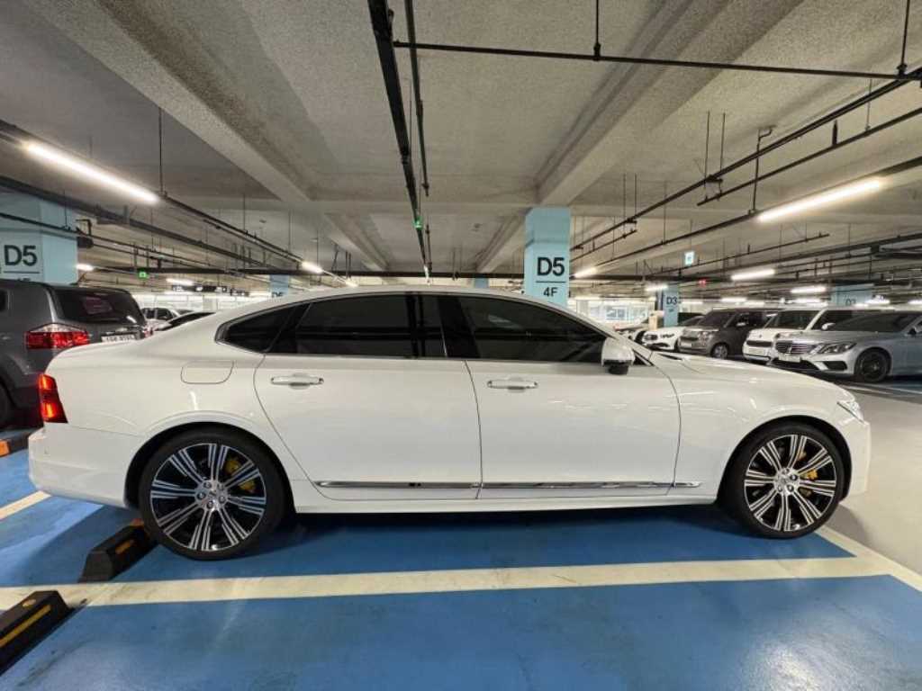 Volvo S90 - Vista 9