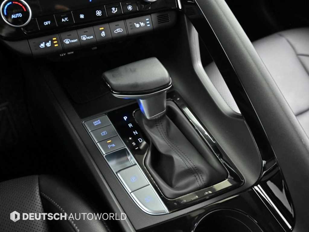 HYUNDAI Avante - Vista 9