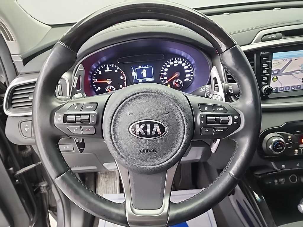 KIA Sorento - Vista 9