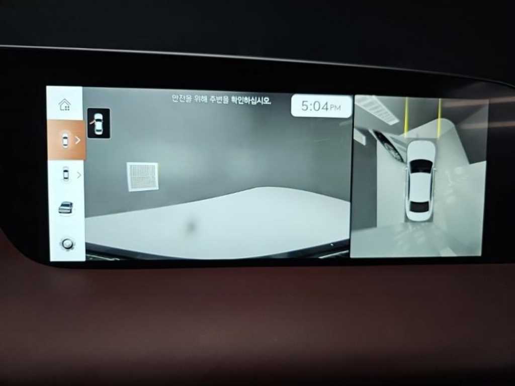 Genesis G90 - Vista 10