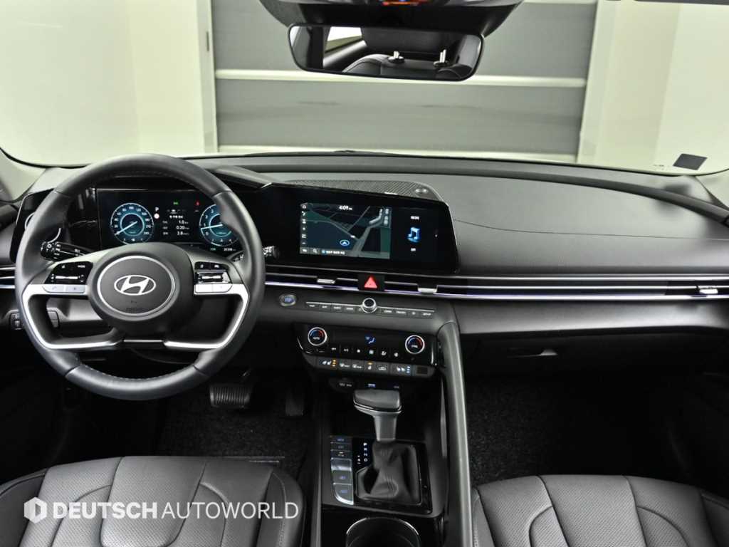 HYUNDAI Avante - Vista 7