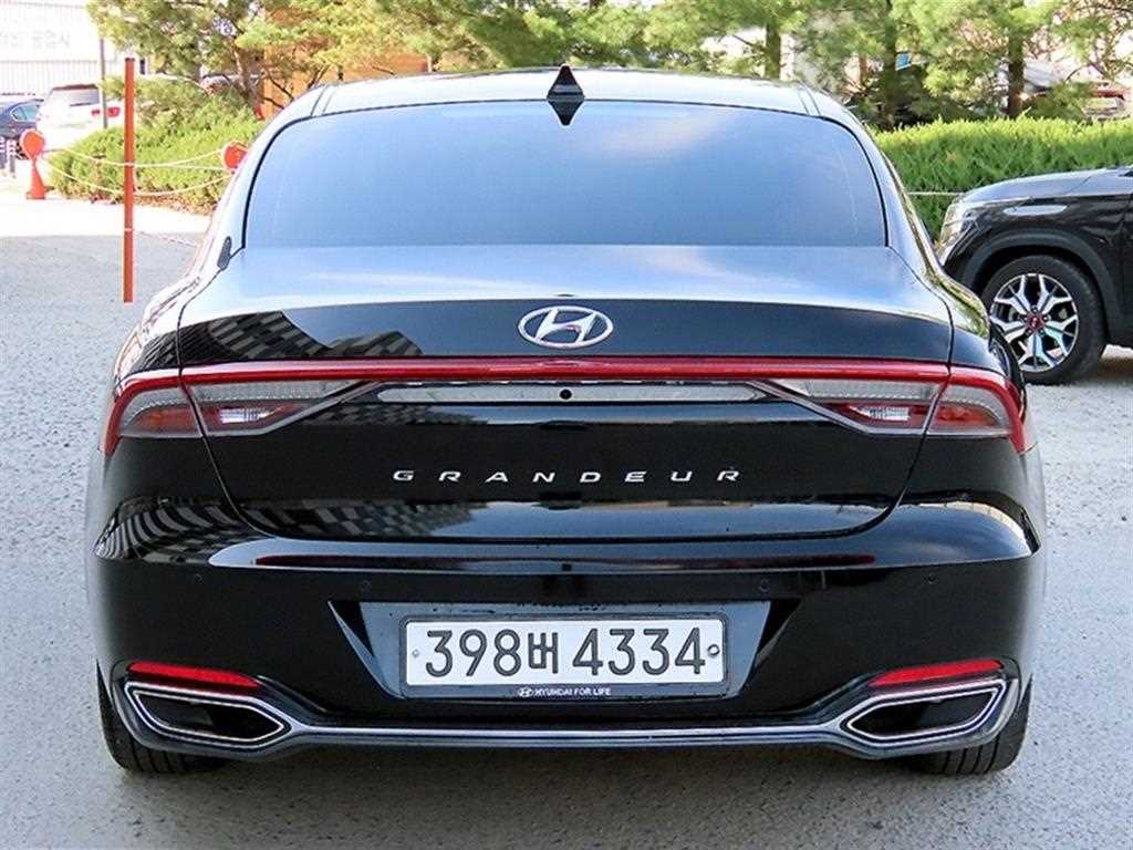 HYUNDAI Grandeur - Vista 4