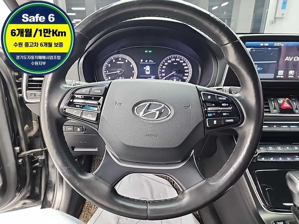 HYUNDAI Grandeur - Vista 9