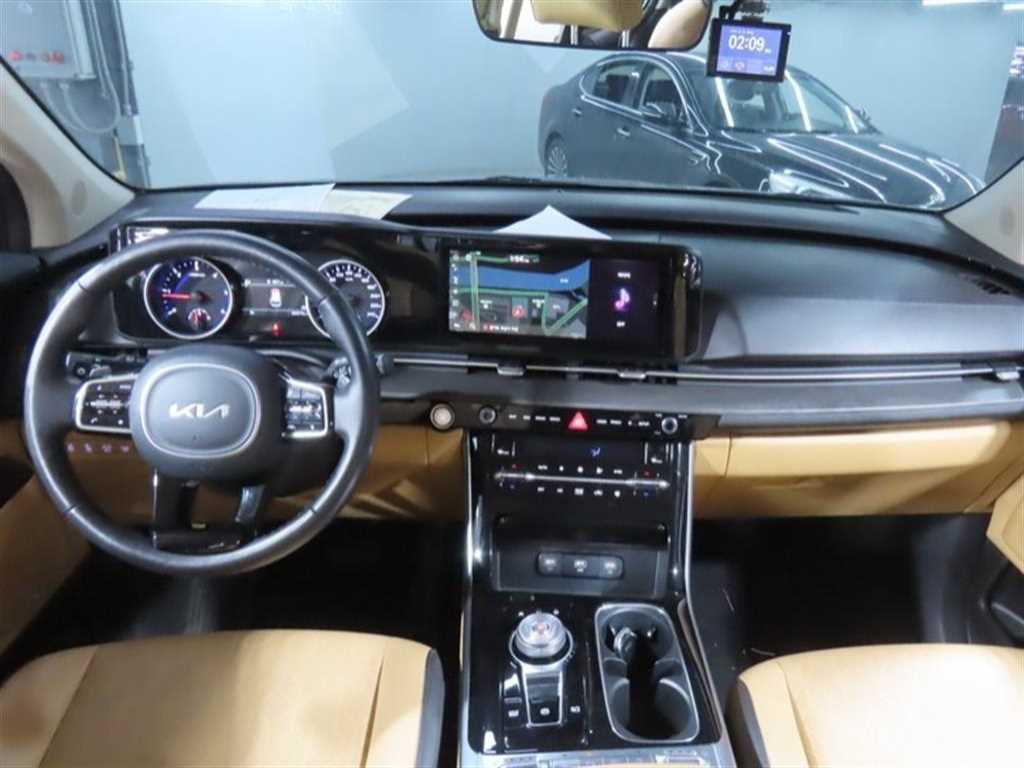 KIA Carnival - Vista 3