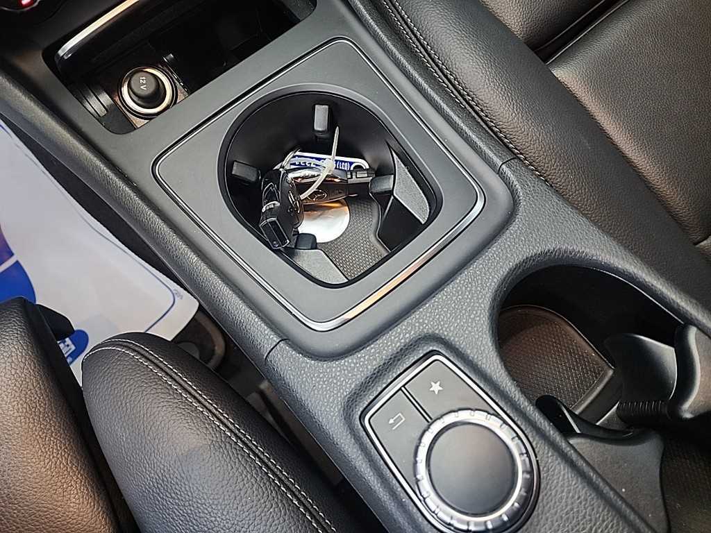 Mercedes Benz GLA Class 2019 Gris - Importación desde Corea - HF Imports Iquique - Foto 18