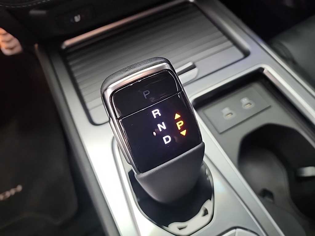 Ssangyong Rexton - Vista 8