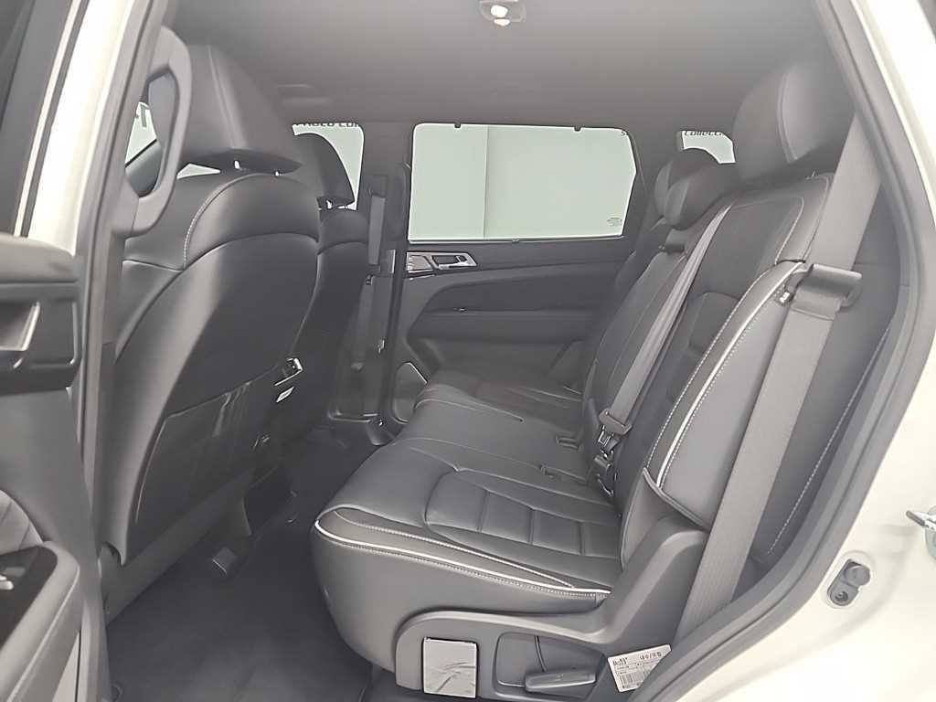 Ssangyong Rexton - Vista 12