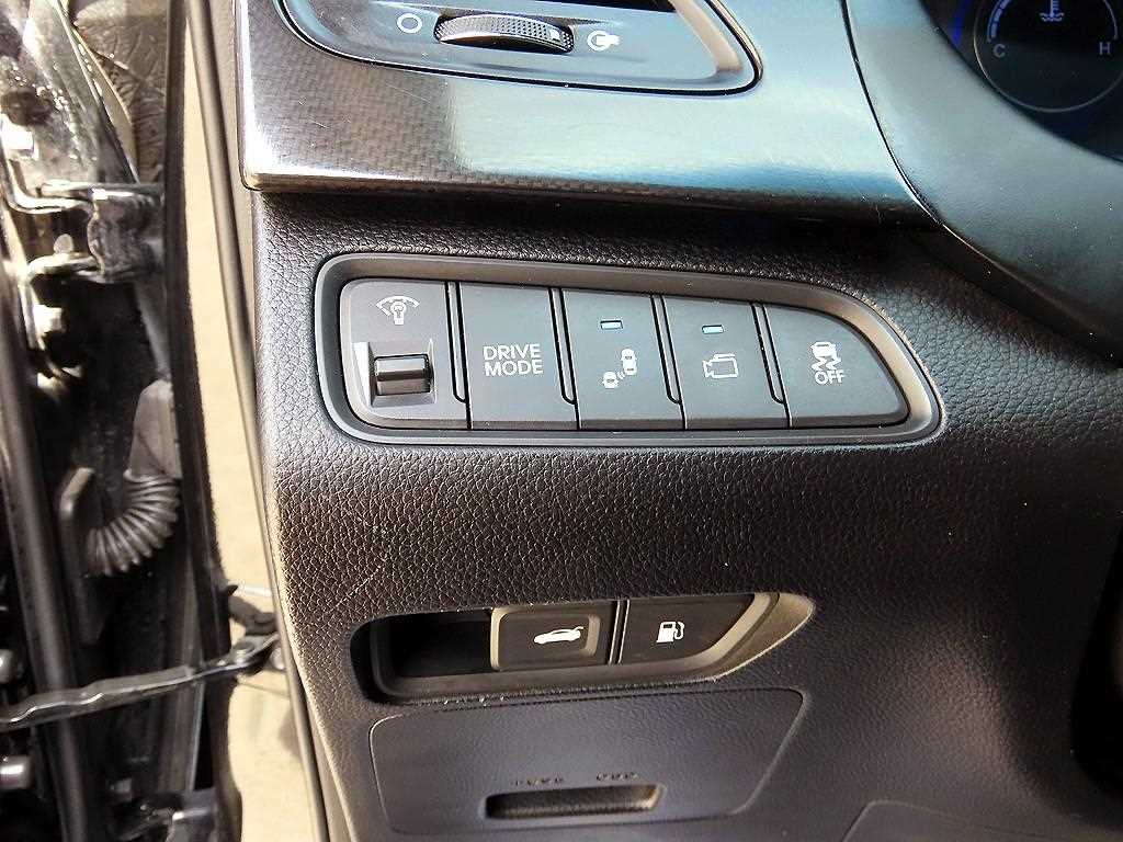 HYUNDAI Grandeur - Vista 12