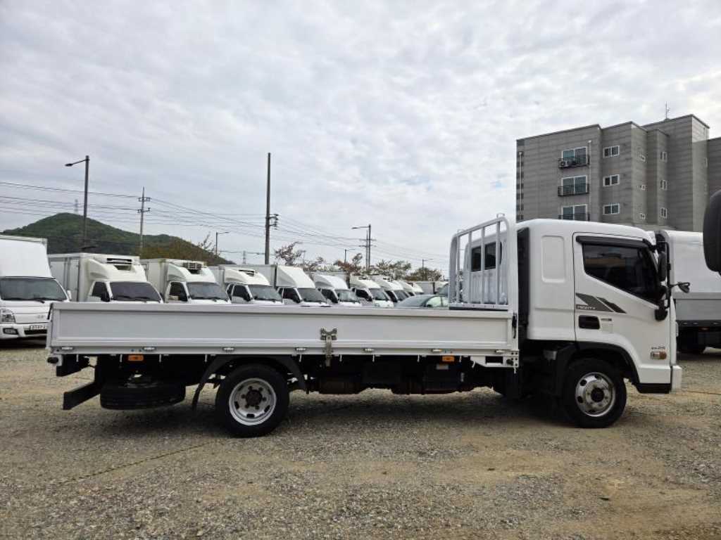 medium and large cargo Cargo - Vista 12
