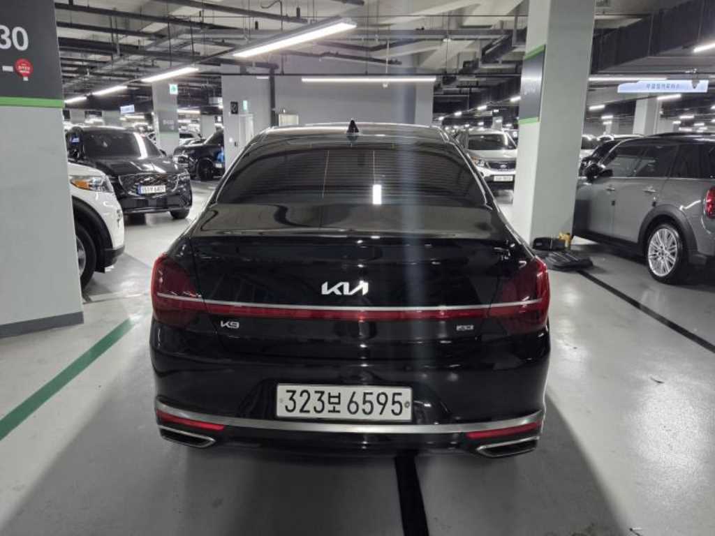 KIA K9 - Vista 4
