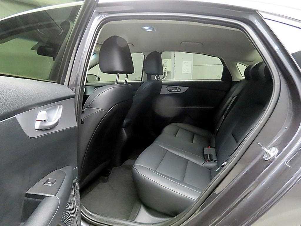 KIA K3 - Vista 6