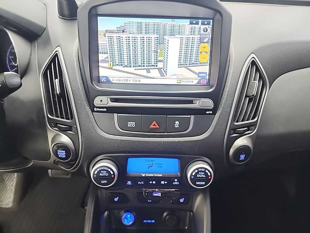 HYUNDAI Tucson - Vista 10